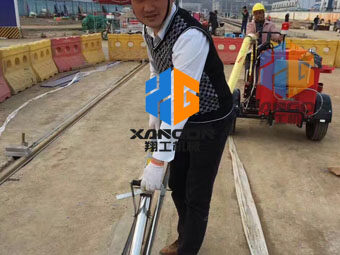 路面灌縫施工，選翔工機(jī)械瀝青灌縫機(jī)