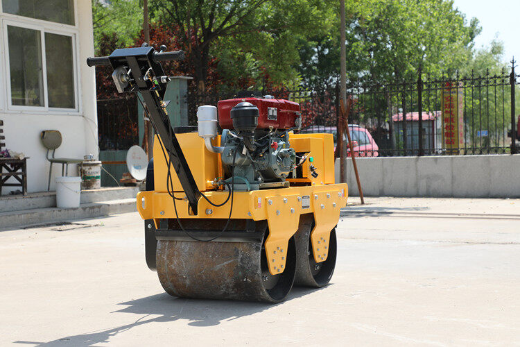 為什么小型壓路機(jī)會(huì)漏油？該如何解決？
